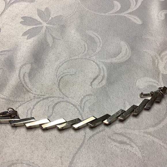 STERLING LINK BRACELET 28 grams vintage UNIQUE. SILVERS GONE SKY HIGH ! - Picture 13 of 13